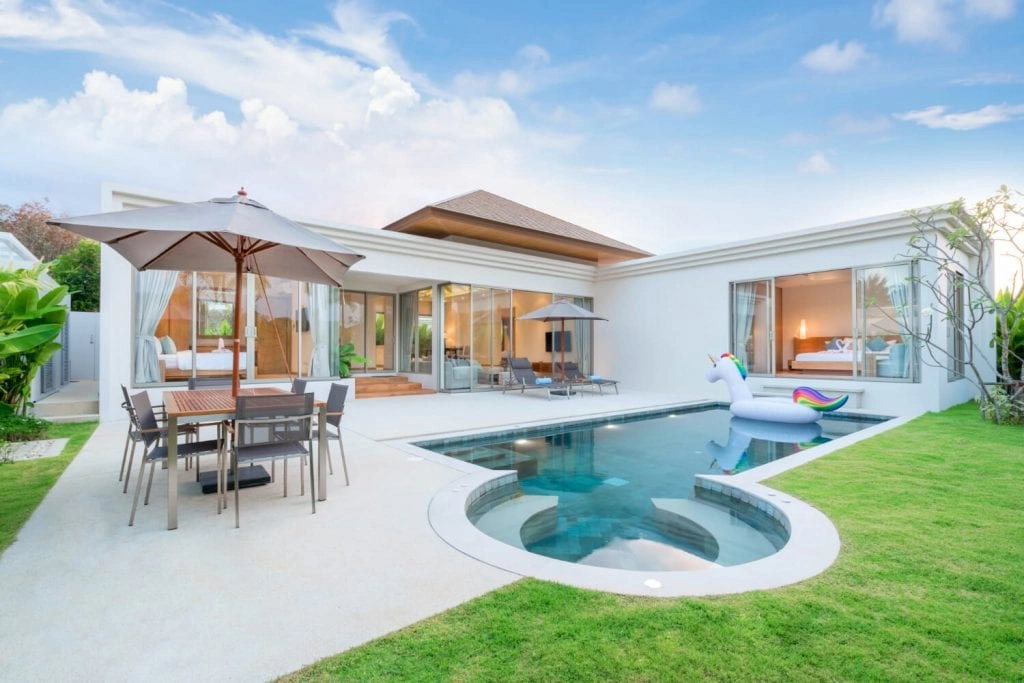 A desert home with a clean, pest-free yard